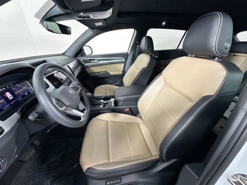 Used 2023 Volkswagen Atlas Cross Sport SEL image 21