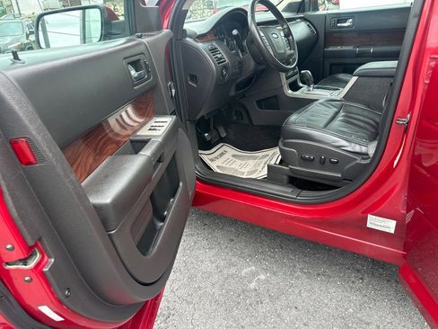 Used 2009 Ford Flex SEL image 13