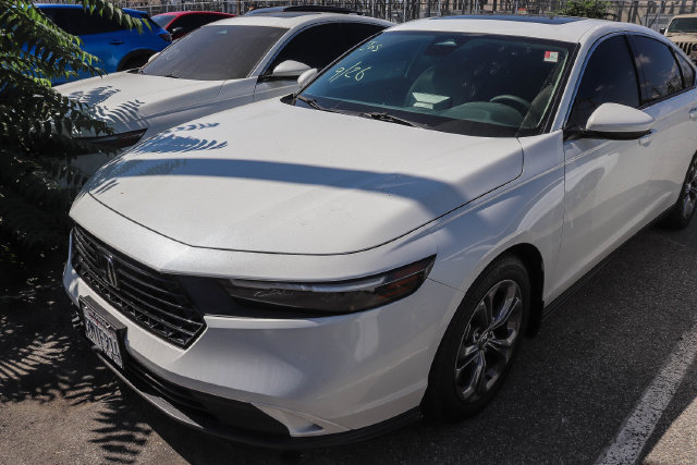 Used 2024 Honda Accord EX image 2