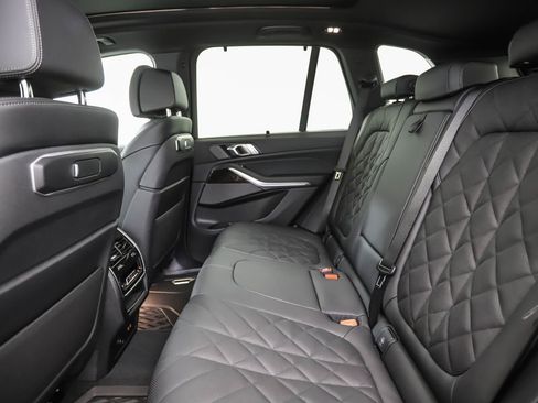 New 2026 BMW X5 xDrive40i w/ M Sport Package image 22