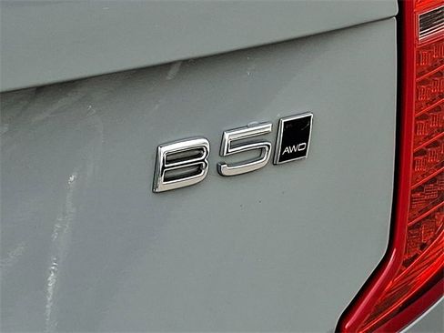 Used 2025 Volvo XC90 B5 Plus w/ Protection Package Premier image 24