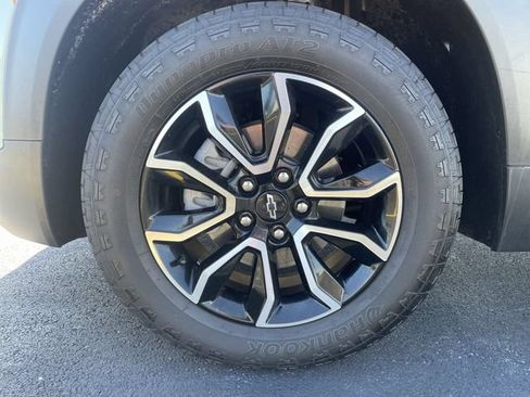Used 2025 Chevrolet TrailBlazer ACTIV w/ Convenience Package FWD image 13