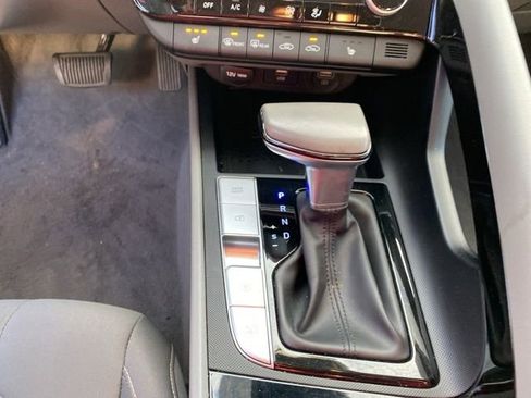 Used 2022 Hyundai Elantra SEL w/ Convenience Package image 24