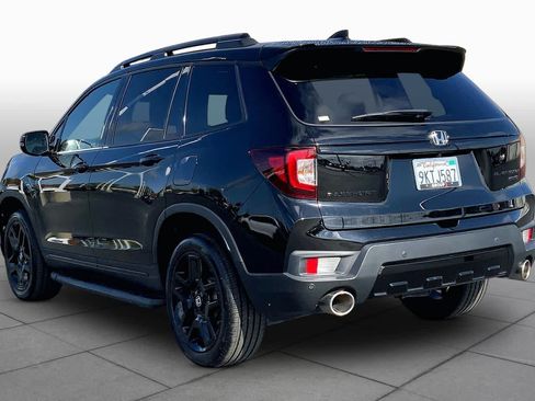 Used 2024 Honda Passport Black Edition image 11
