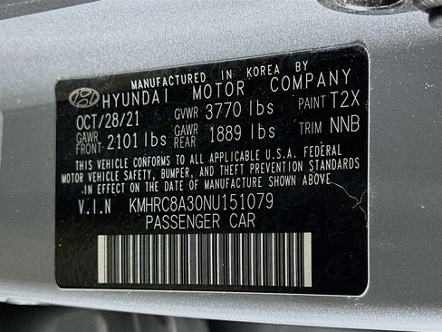 Used 2022 Hyundai Venue SEL FWD image 12