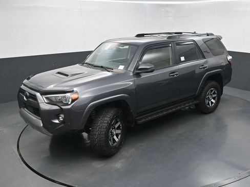 Used 2023 Toyota 4Runner TRD Off-Road Premium w/ Off Road Premium Plus Package AWD/4WD image 32