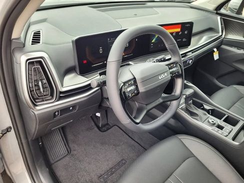 New 2026 Kia Sorento S w/ S Panoramic Sunroof Package FWD image 9
