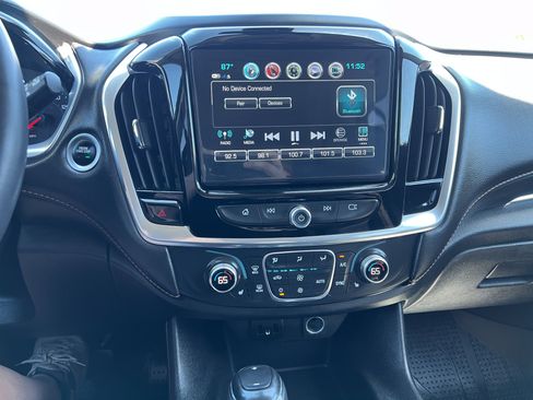 Used 2019 Chevrolet Traverse RS AWD/4WD image 18