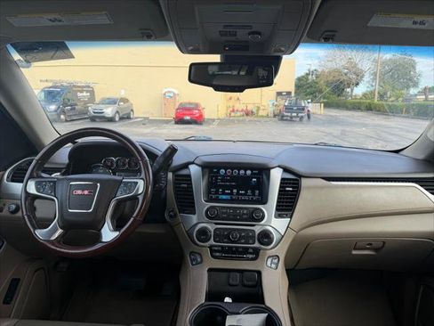Used 2019 GMC Yukon XL SLT w/ Open Road Package image 13