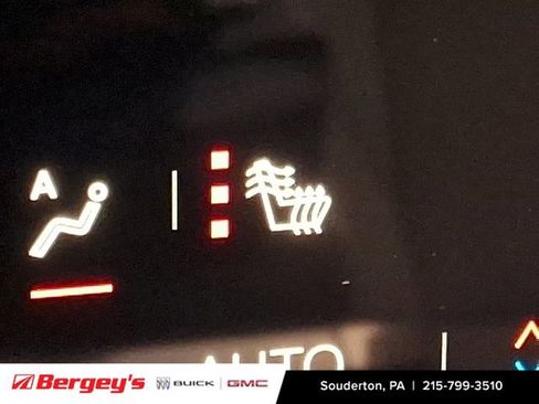 New 2026 GMC Terrain AT4 w/ LPO, Black Badging Package AWD/4WD image 19