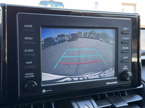 Used 2020 Toyota RAV4 XLE AWD/4WD image 16