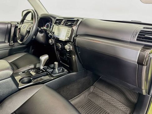 Certified 2023 Toyota 4Runner TRD Off-Road Premium w/ Moonroof Package AWD/4WD image 31