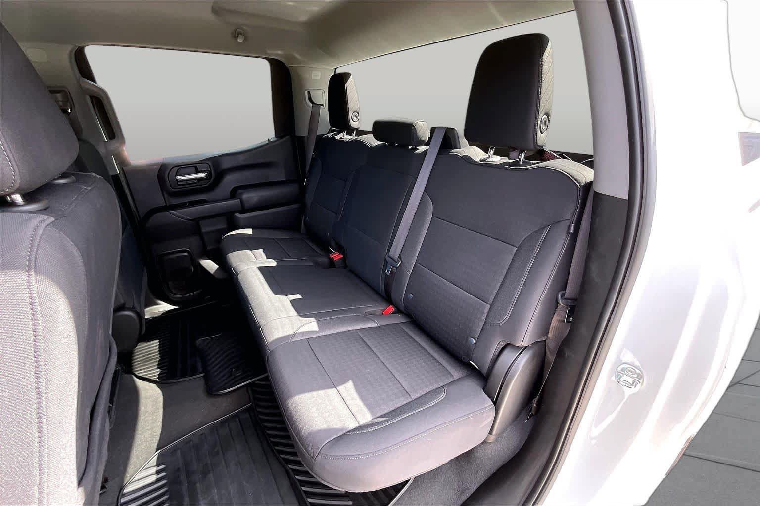 Used 2023 Chevrolet Silverado 1500 Custom AWD/4WD image 24