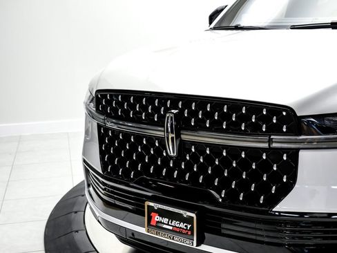 Used 2025 Lincoln Navigator L Black Label AWD/4WD image 66