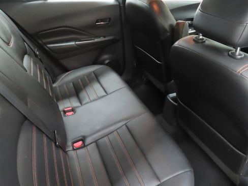 Used 2018 Nissan Kicks SR w/ Premium Package FWD image 23