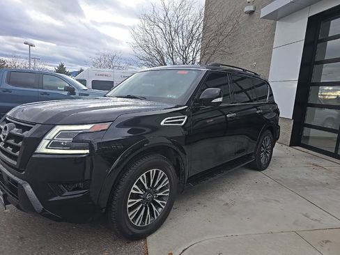 Used 2021 Nissan Armada SL w/ Midnight Edition Package image 3