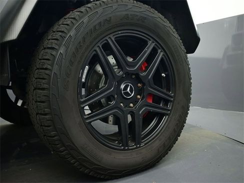 Used 2017 Mercedes-Benz G 550 Squared image 46