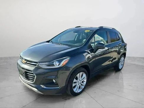 Used 2017 Chevrolet Trax Premier image 1