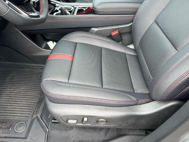 New 2026 Chevrolet Traverse RS w/ LPO, Floor Liner Package AWD/4WD image 20