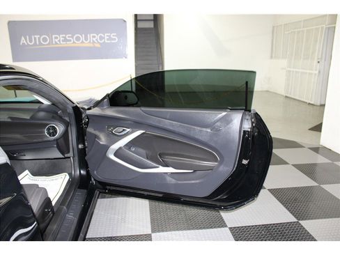 Used 2016 Chevrolet Camaro SS image 16
