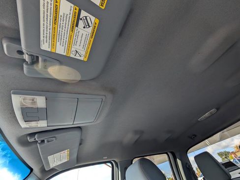 Used 2012 Ford F250 XLT w/ XLT Premium Pkg image 31