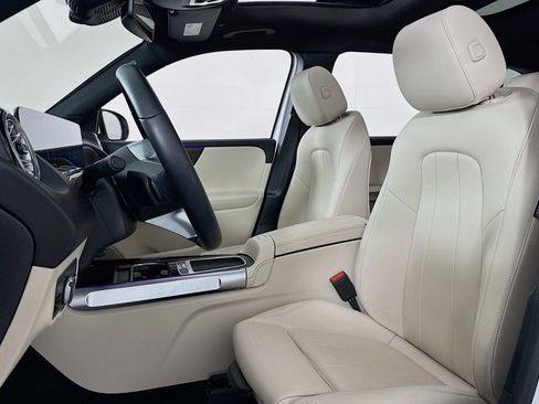 Used 2026 Mercedes-Benz GLB 250 image 16