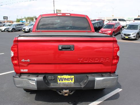 Used 2018 Toyota Tundra SR5 w/ SR5 Upgrade Package AWD/4WD image 7
