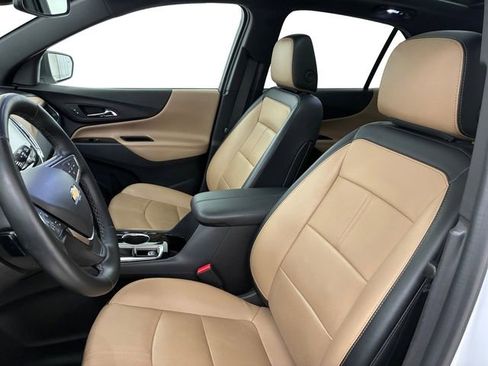 Used 2024 Chevrolet Equinox Premier image 12