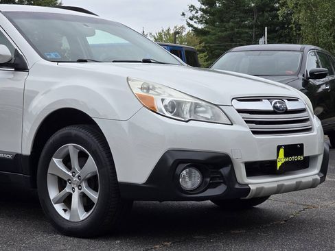 Used 2014 Subaru Outback 2.5i Limited w/ Moonroof Package AWD/4WD image 5