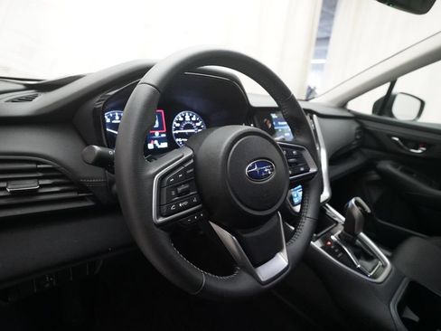 Used 2024 Subaru Outback Premium AWD/4WD image 8