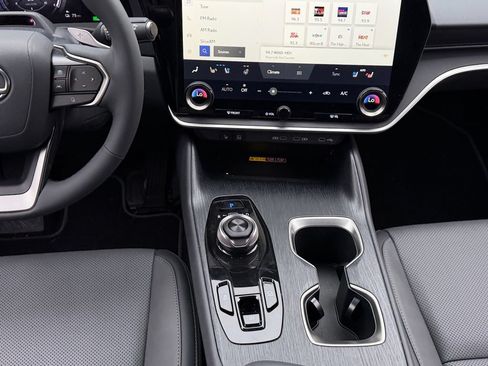 Certified 2026 Lexus RZ 450e AWD w/ Technology Package image 13