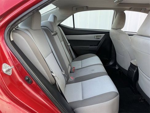 Used 2017 Toyota Corolla LE w/ LE Premium Package w/Moonroof image 29