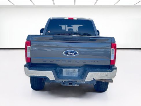 Used 2019 Ford F250 XLT AWD/4WD image 5