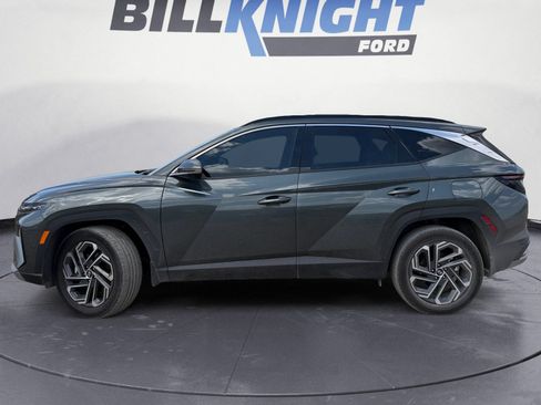 Used 2025 Hyundai Tucson Limited AWD/4WD image 2