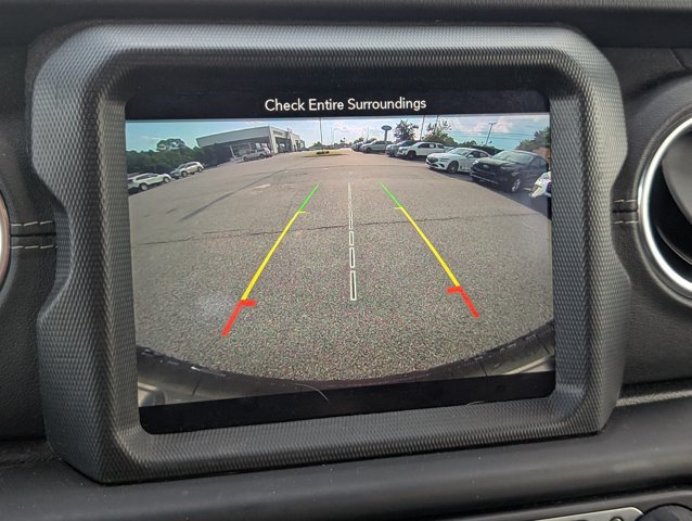 Used 2019 Jeep Wrangler Unlimited Sahara w/ Uconnect 4C Nav & Sound Group AWD/4WD image 19
