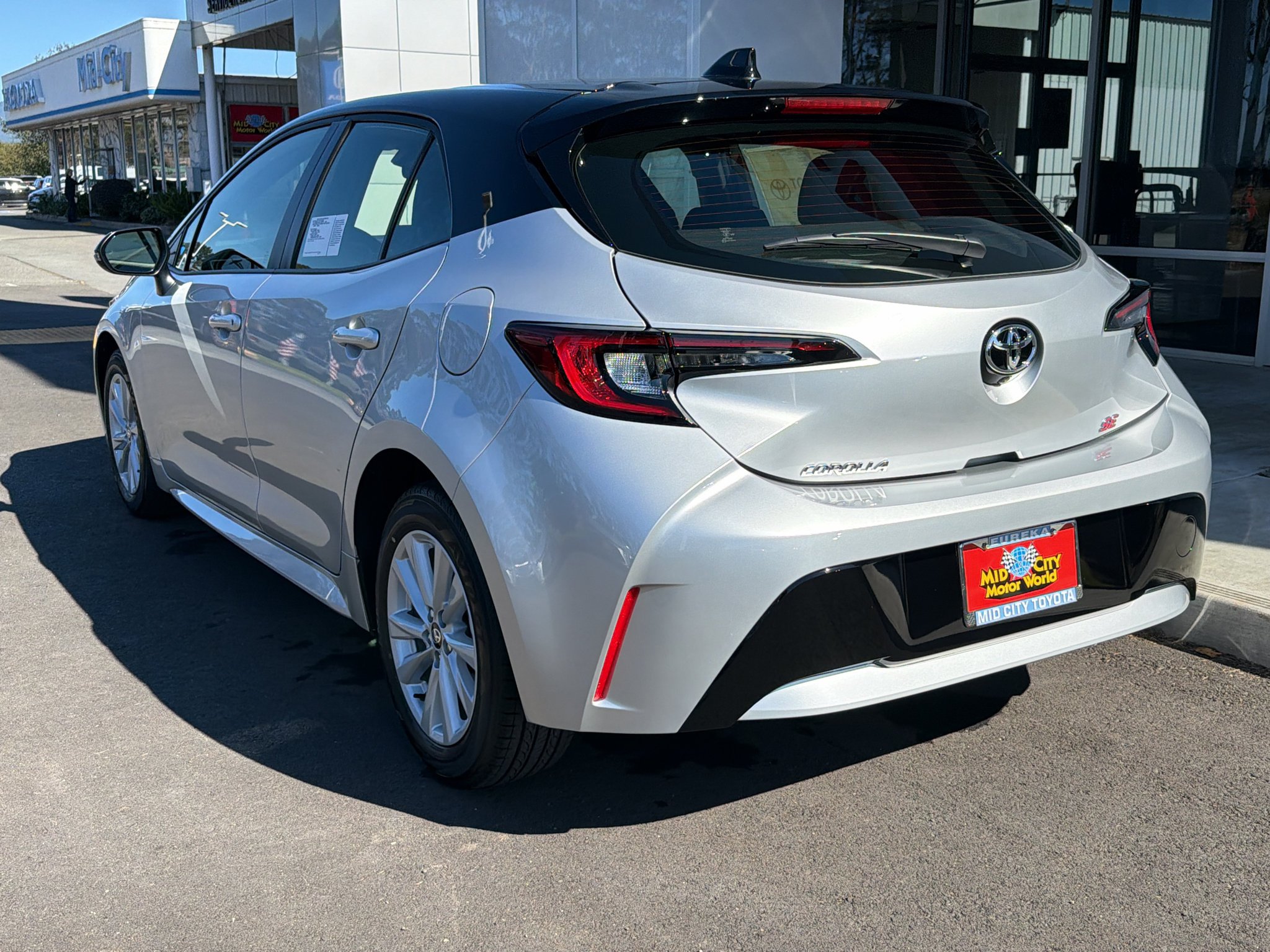 New 2027 Toyota Corolla SE FWD image 3