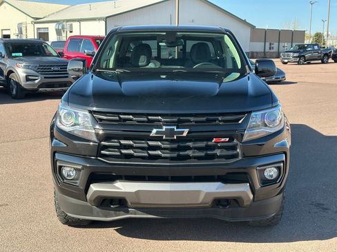 Used 2022 Chevrolet Colorado Z71 w/ Z71 Midnight Edition AWD/4WD image 34
