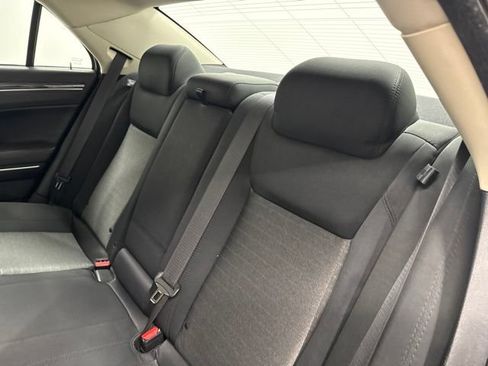 Used 2020 Chrysler 300 Touring w/ Sport Appearance Package RWD image 18