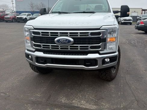 Used 2026 Ford F350 XLT w/ Tremor Off-Road Package image 3