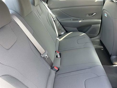 New 2026 Hyundai Elantra SE FWD image 22