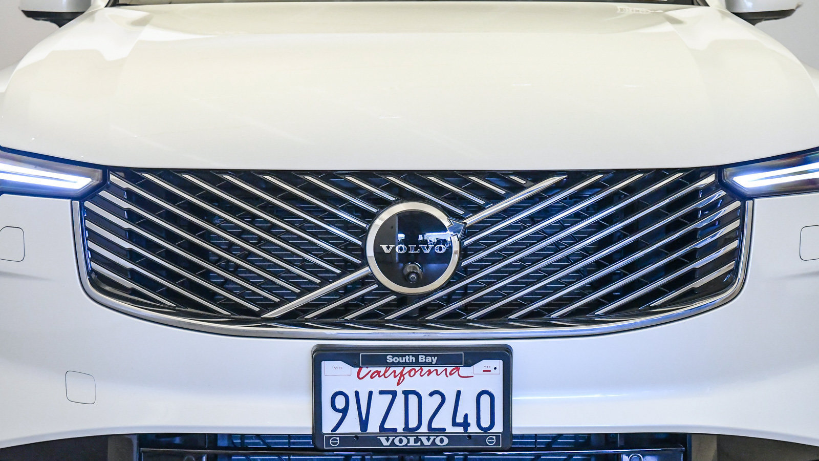 Used 2026 Volvo XC90 B6 Plus w/ Protection Package Premier AWD/4WD image 8