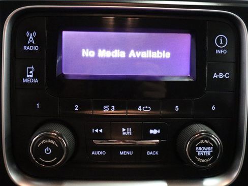Used 2015 RAM 3500 SLT AWD/4WD image 43