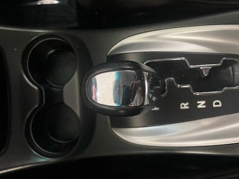 Used 2013 Dodge Journey SE image 25