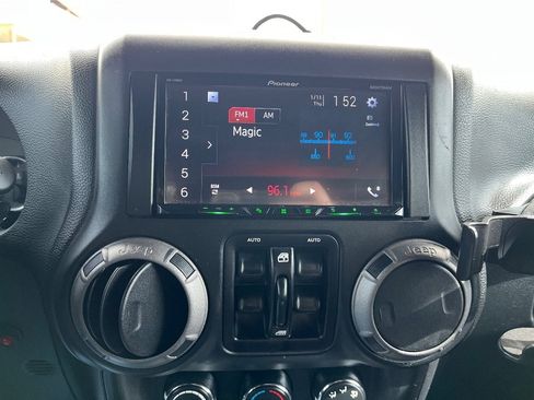 Used 2015 Jeep Wrangler Unlimited Sport w/ Quick Order Package 24S image 13