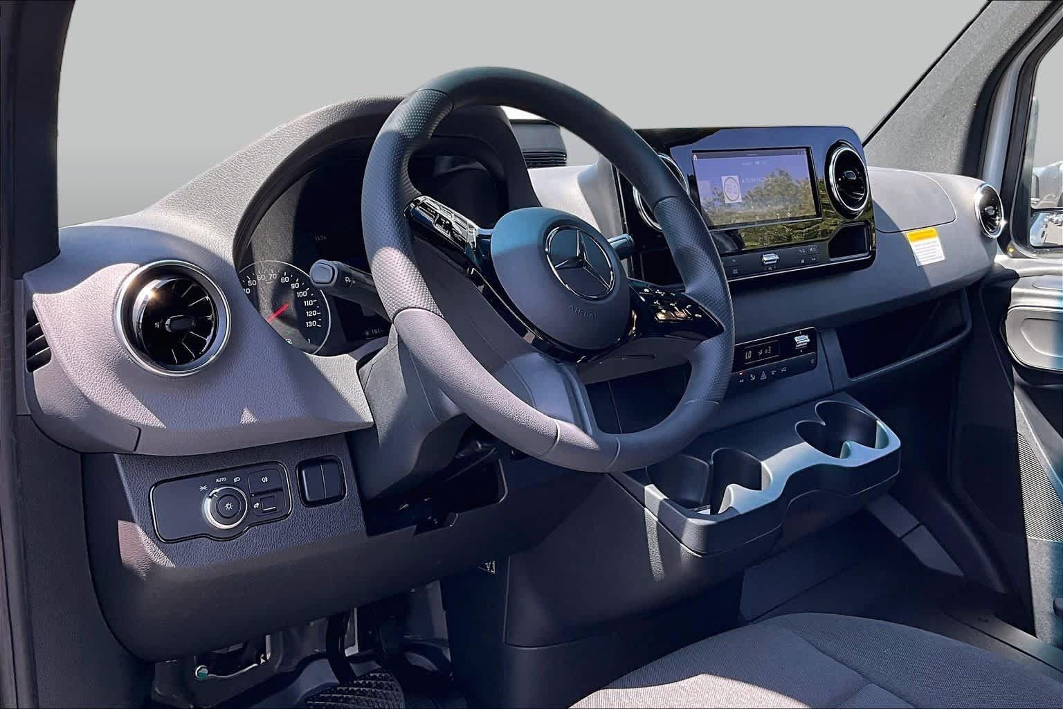 New 2026 Mercedes-Benz Sprinter 2500 image 9