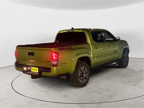 Used 2023 Toyota Tacoma TRD Sport image 5
