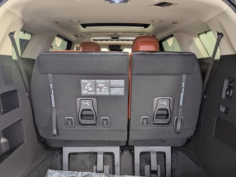 New 2026 Kia Carnival SX Prestige FWD image 26