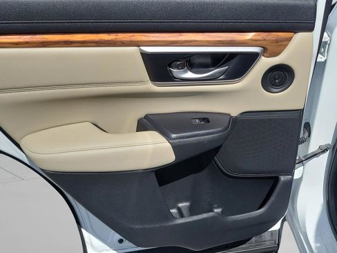 Used 2020 Honda CR-V Touring image 24