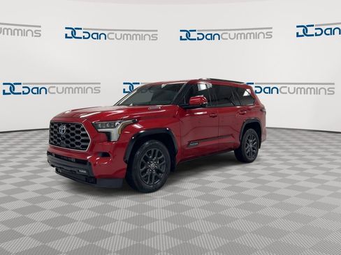 Used 2023 Toyota Sequoia Platinum AWD/4WD image 4