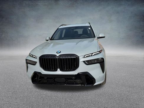 New 2026 BMW X7 xDrive40i AWD/4WD image 8